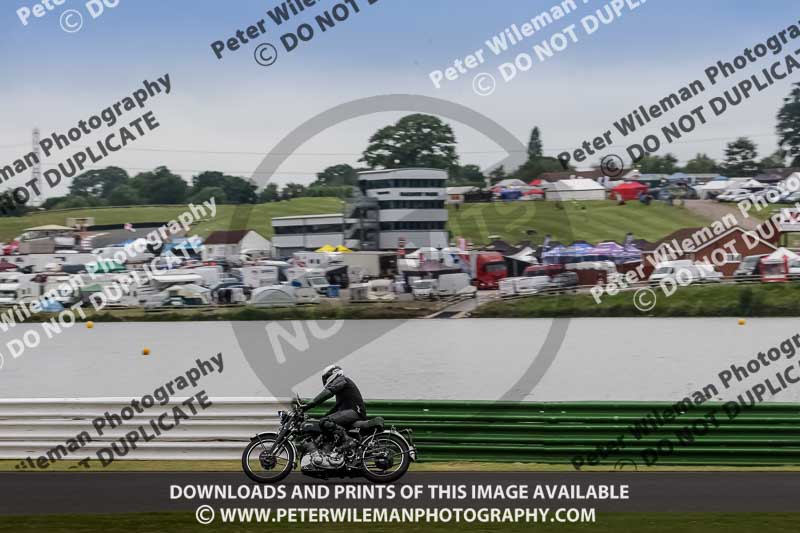 Vintage motorcycle club;eventdigitalimages;mallory park;mallory park trackday photographs;no limits trackdays;peter wileman photography;trackday digital images;trackday photos;vmcc festival 1000 bikes photographs